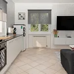 Casa Jami Apartment Navene