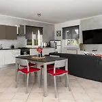 Casa Jami Apartment Navene